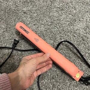 Amika Flat Iron